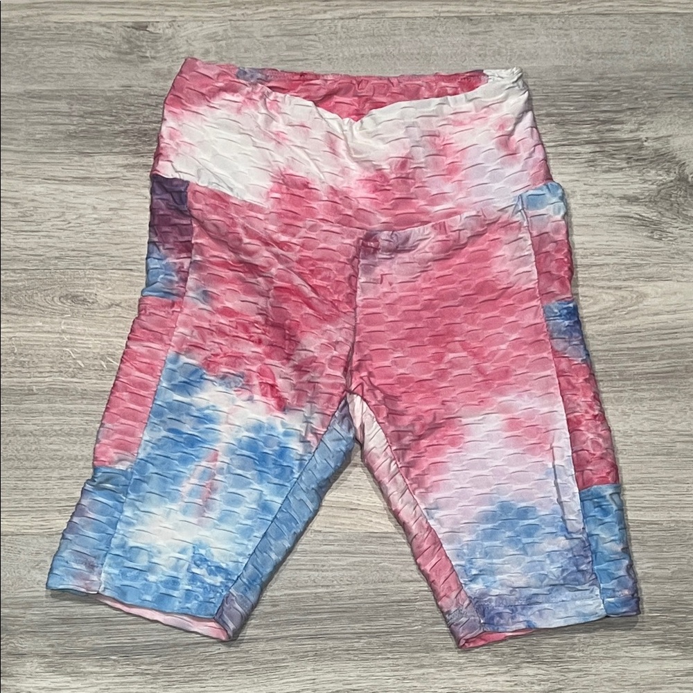 Women's Love Streak Tie-Dye Textured Biker Shorts with Pockets